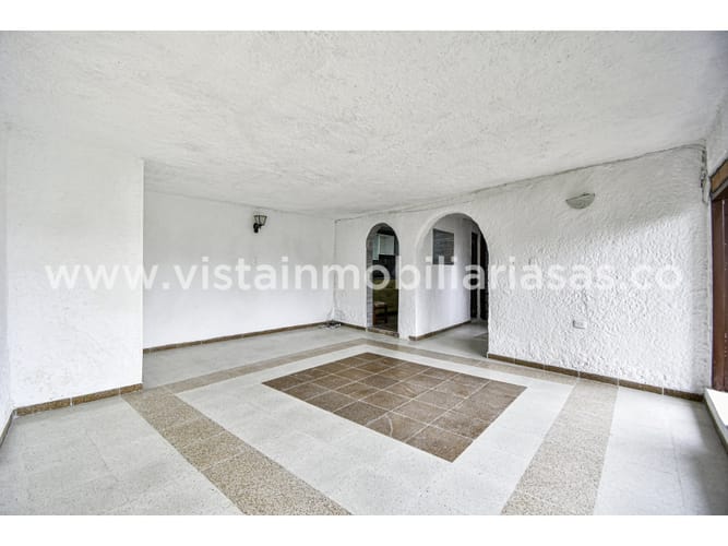 Apartaestudio en venta en La Francia, Manizales, 168 m² · foto 3 de 13