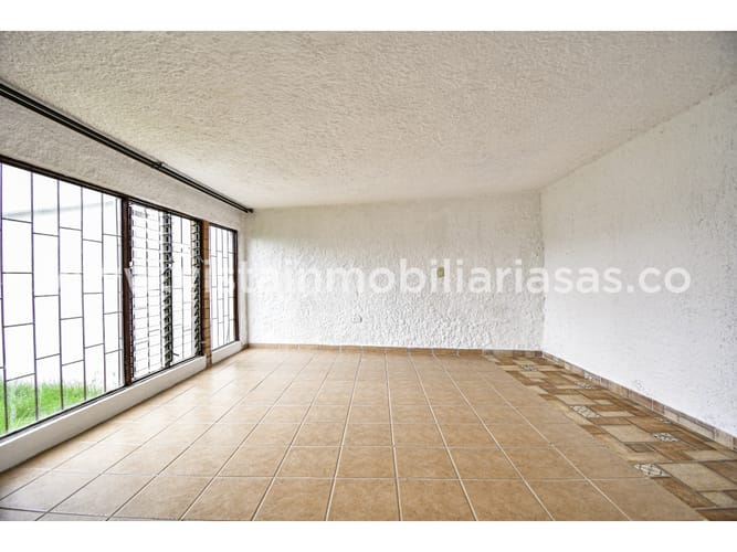 Apartaestudio en venta en La Francia, Manizales, 168 m² · foto 5 de 13