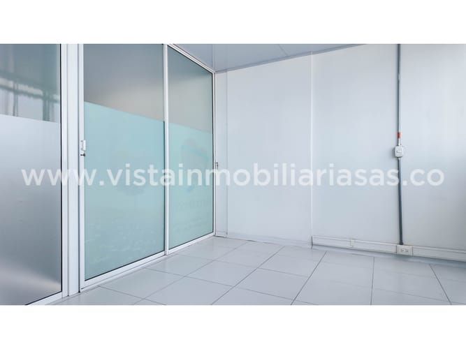 Oficina en arriendo en Avenida Santander, Manizales, 62 m² · foto 6 de 7