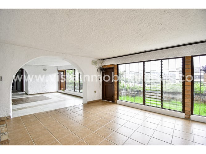 Apartaestudio en venta en La Francia, Manizales, 168 m² · foto 8 de 13