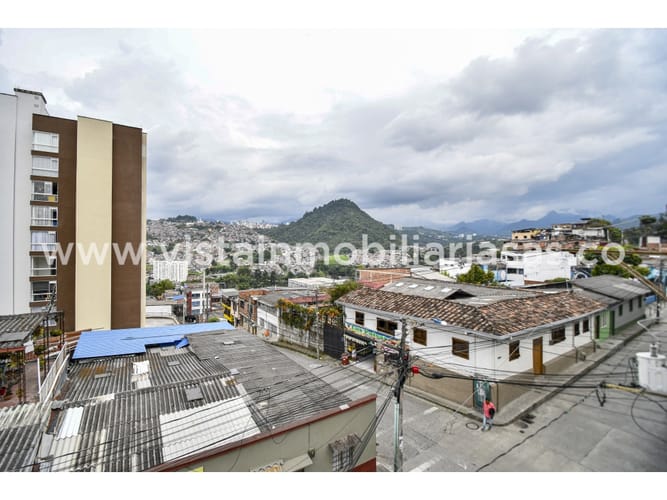 Apartamento de 3 alcobas en venta en La Aldea, Manizales, 80 m² · foto 3 de 14