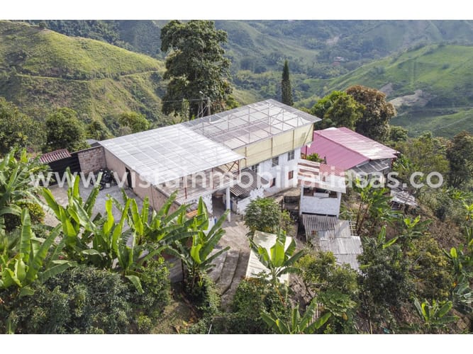 Finca en venta en La Siria, Manizales, 480 m² · foto 3 de 24