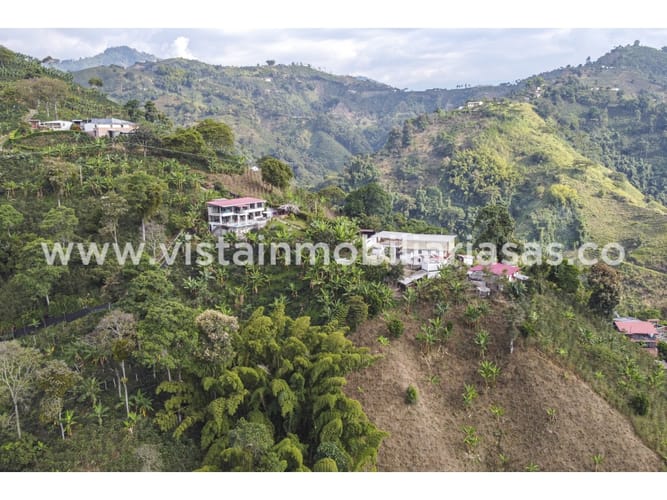 Finca en venta en La Siria, Manizales, 480 m² · foto 4 de 24