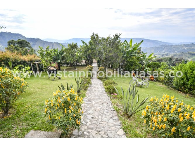 Finca en venta en La Siria, Manizales, 480 m² · foto 9 de 24
