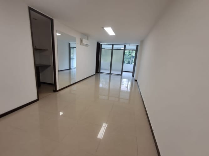 Oficina en arriendo en Villa Carlota, Medellín, 45 m² · foto 10 de 14