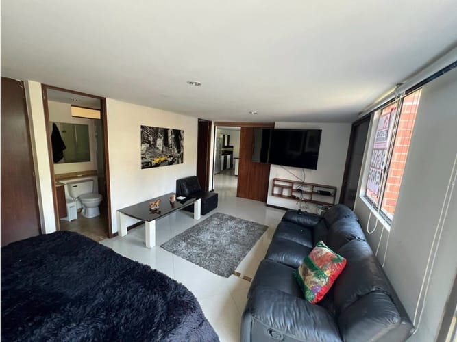 Apartaestudio en arriendo en San Diego, Medellín, 68 m² · foto 3 de 21