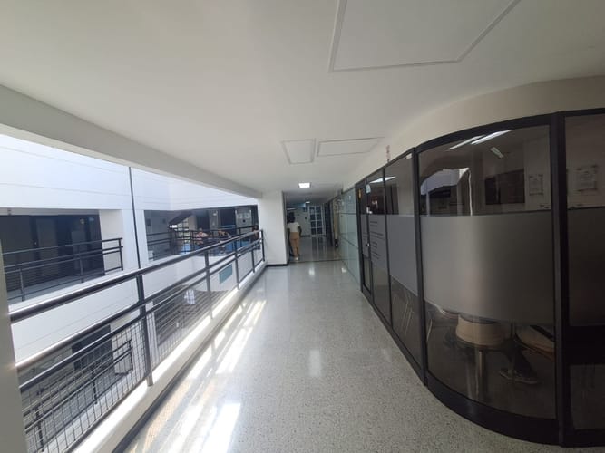 Consultorio en arriendo en Patio Bonito, Medellín, 38 m² · foto 2 de 19