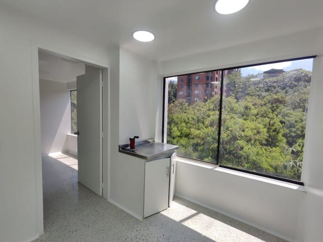 Consultorio en arriendo en Patio Bonito, Medellín, 38 m² · foto 15 de 19