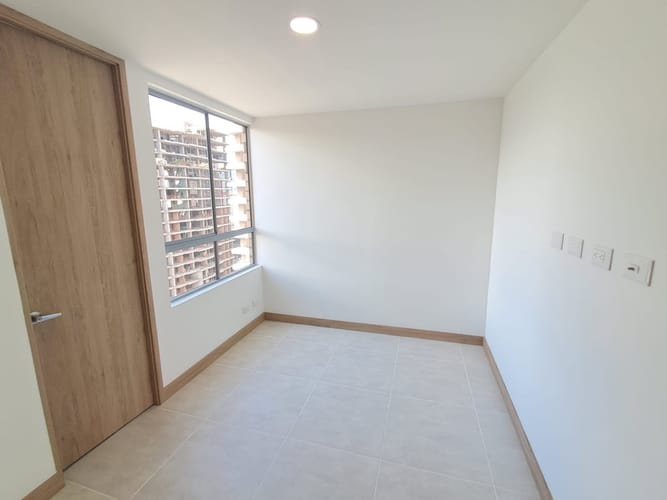 Apartamento de 2 alcobas en arriendo en Ciudad Del Río, Medellín, 72 m² · foto 8 de 14