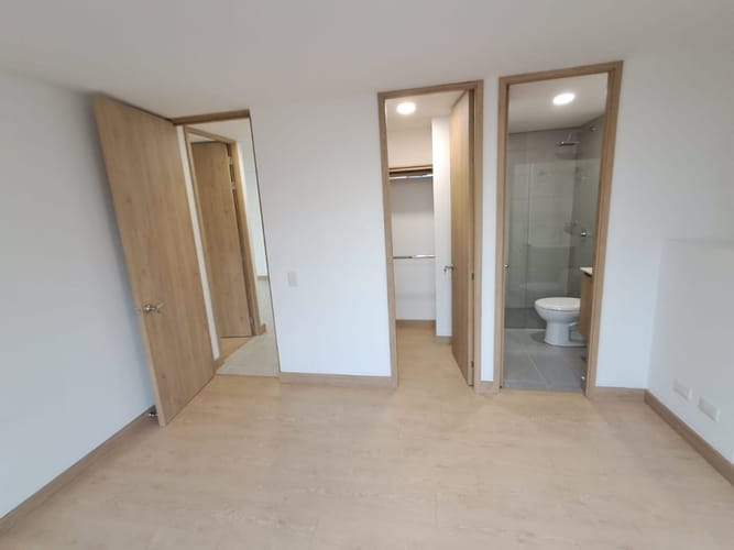 Apartamento de 2 alcobas en arriendo en Ciudad Del Río, Medellín, 72 m² · foto 12 de 14