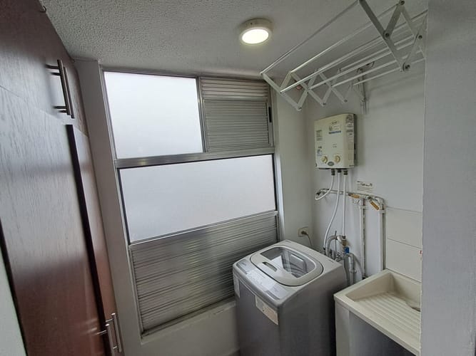 Apartamento de 3 alcobas en arriendo en Las Palmas, Medellín, 75 m² · foto 2 de 18