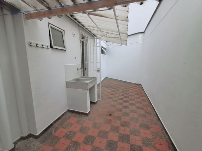 Apartamento de 2 alcobas en arriendo en Las Acacias, Medellín, 70 m² · foto 12 de 19