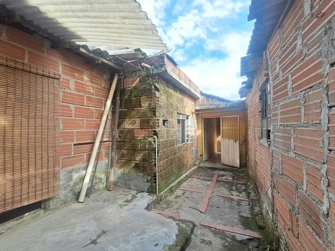 Casa de 5 alcobas en venta en Cucaracho, Medellín, 180 m² · foto 12 de 13