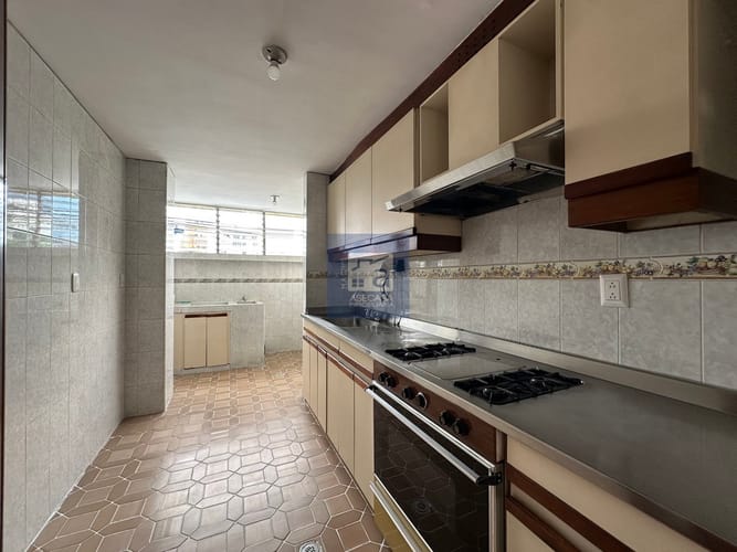 Apartamento de 3 alcobas en venta en Sotomayor, Bucaramanga, 108 m² · foto 9 de 15