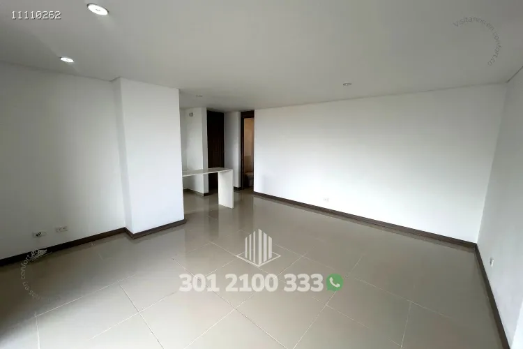 Apartamento de 3 alcobas en arriendo en Loma Del Esmeraldal, Envigado, 90 m² · foto 3 de 24