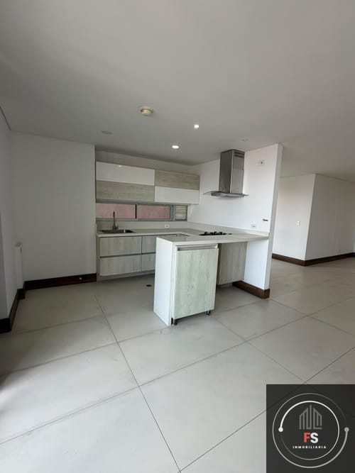 Apartamento de 2 alcobas en arriendo en Vegas De La Doctora, Sabaneta, 100 m² · foto 3 de 18