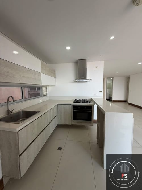 Apartamento de 2 alcobas en arriendo en Vegas De La Doctora, Sabaneta, 100 m² · foto 4 de 18