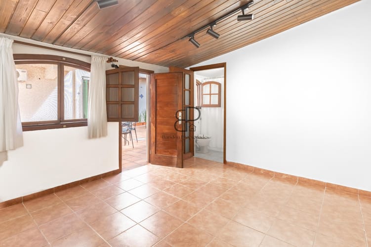 Alquiler Hermosa Oficina Pocitos Punta Carretas con Patio · Foto 2