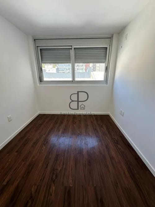 Alquiler Apartamento 2 Dormitorio Cordon con balcon · Foto 6