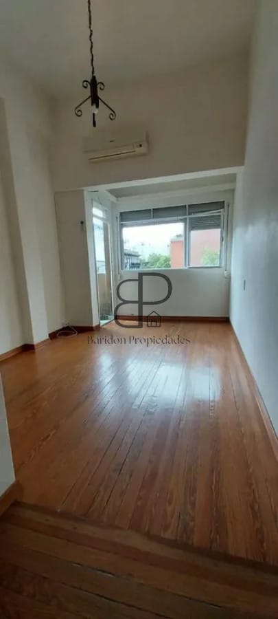 Alquiler Apartamento 2 Dormitorios Centro con balcon · Foto 1