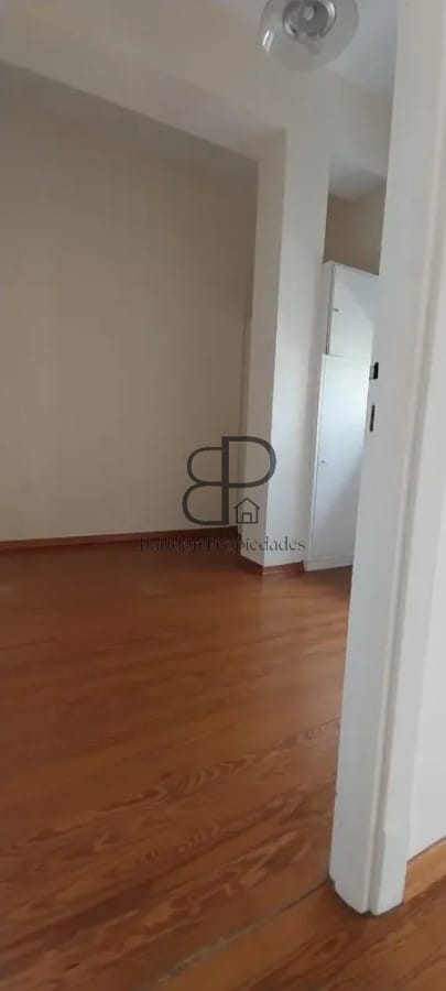 Alquiler Apartamento 2 Dormitorios Centro con balcon · Foto 5