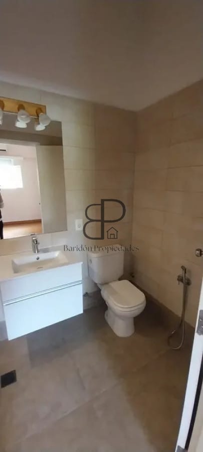 Alquiler Apartamento 2 Dormitorios Centro con balcon · Foto 8