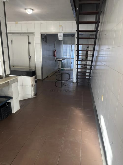 Alquiler Local Comercial 98m2 Mercado Modelo · Foto 4