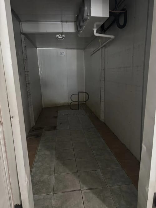 Alquiler Local Comercial 98m2 Mercado Modelo · Foto 7