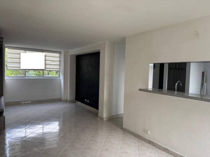 Apartamento de 3 alcobas en arriendo en El Poblado, Medellín, 75 m² · foto 2 de 18