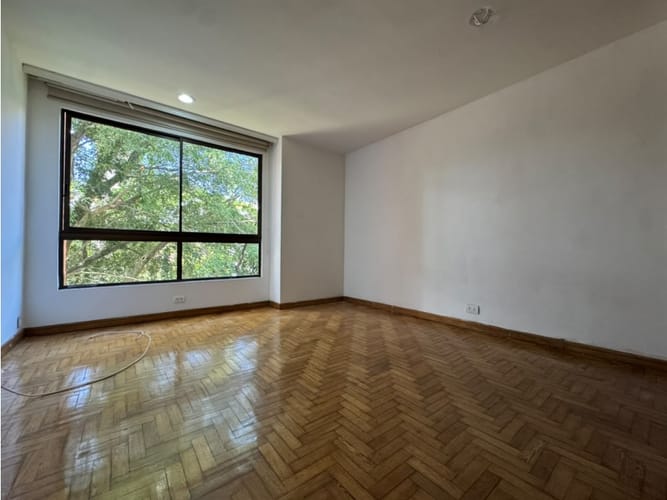Apartamento de 4 alcobas en venta en Milla De Oro, Medellín, 200 m² · foto 11 de 24