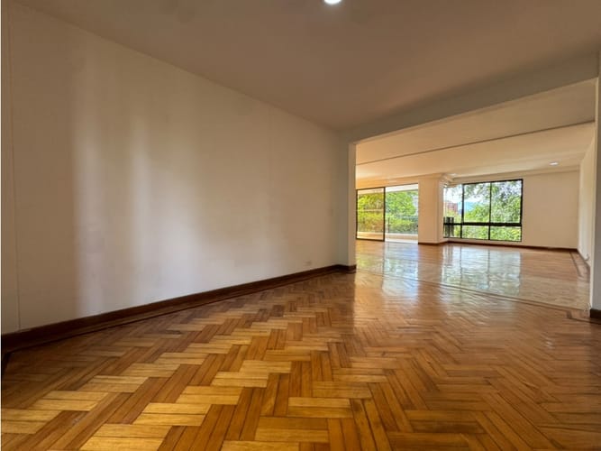 Apartamento de 4 alcobas en venta en Milla De Oro, Medellín, 200 m² · foto 13 de 24