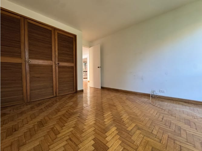 Apartamento de 4 alcobas en venta en Milla De Oro, Medellín, 200 m² · foto 15 de 24