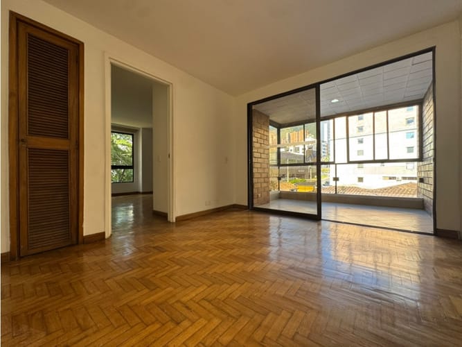 Apartamento de 4 alcobas en venta en Milla De Oro, Medellín, 200 m² · foto 16 de 24