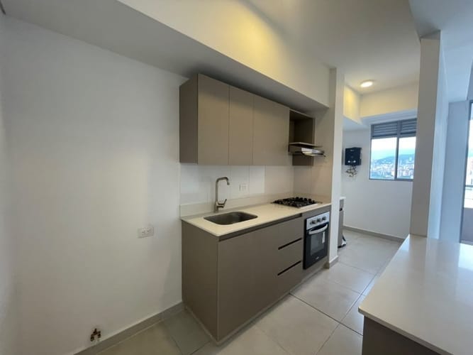 Apartamento de 3 alcobas en arriendo en Jardines, Envigado, 65 m² · foto 2 de 14