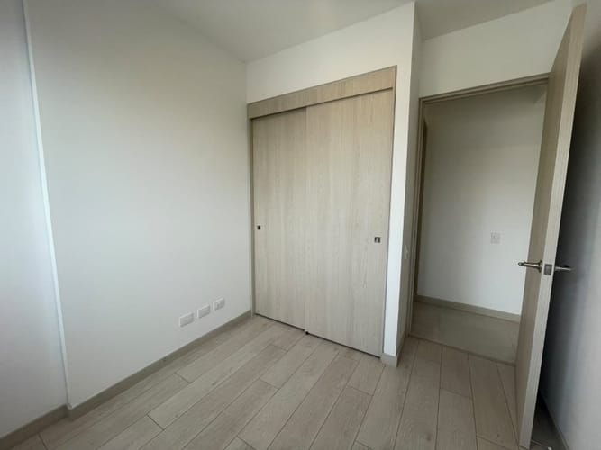 Apartamento de 3 alcobas en arriendo en Jardines, Envigado, 65 m² · foto 8 de 14