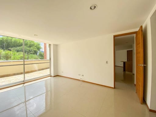 Apartamento de 2 alcobas en venta en Aves Maria, Sabaneta, 102 m² · foto 4 de 13