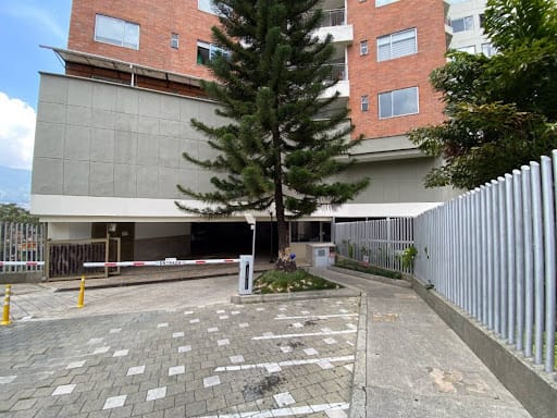 Apartamento de 2 alcobas en venta en Aves Maria, Sabaneta, 102 m² · foto 13 de 13