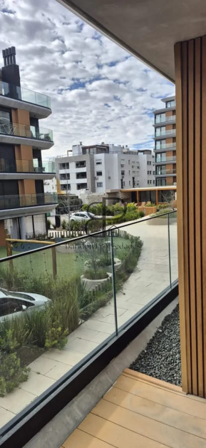 Alquiler Apartamento 1 Dormitorio Costanera Village con Cochera · Foto 8
