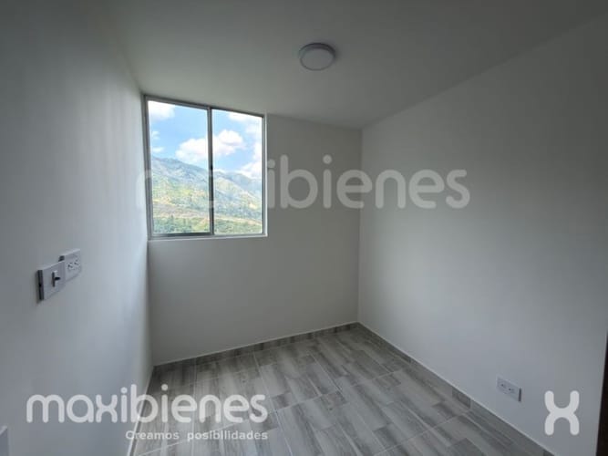 Apartamento de 2 alcobas en arriendo en Bucaros, Bello, 55 m² · foto 10 de 15