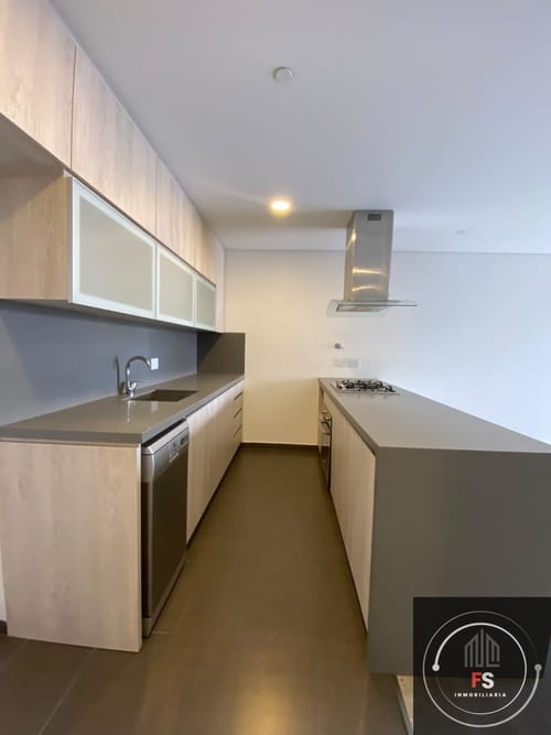 Apartamento de 2 alcobas en arriendo en Vía Las Palmas, Medellín, 88 m² · foto 5 de 14
