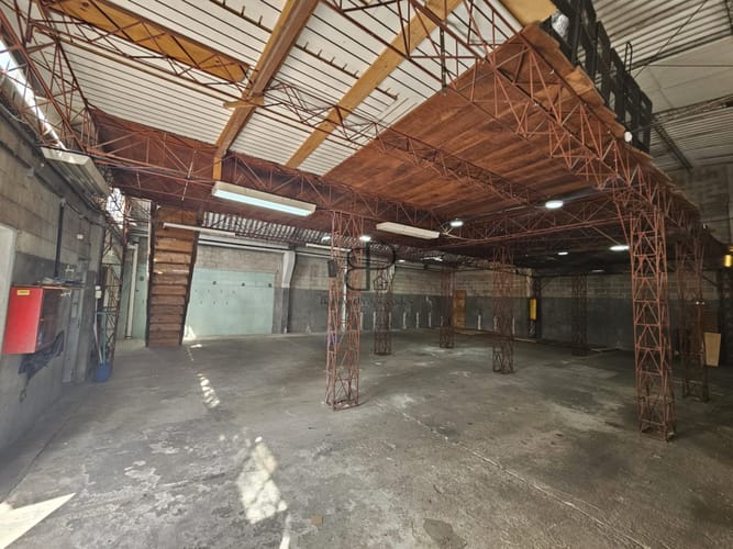 Alquiler Galpones 160m2 260m2 o 420 m2 Union · Foto 3