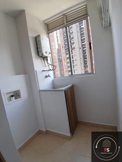 Apartamento de 3 alcobas en arriendo en Tres Esquinas, Sabaneta, 78 m² · foto 6 de 22