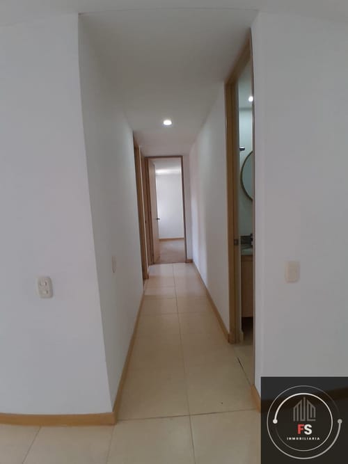 Apartamento de 3 alcobas en arriendo en Tres Esquinas, Sabaneta, 78 m² · foto 7 de 22