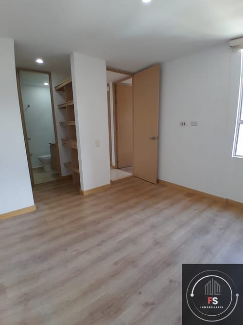 Apartamento de 3 alcobas en arriendo en Tres Esquinas, Sabaneta, 78 m² · foto 16 de 22