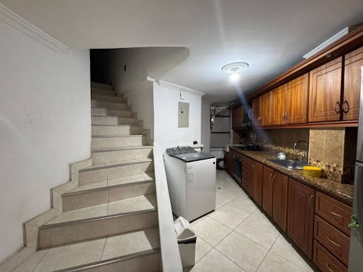 Apartamento de 3 alcobas en arriendo en Restrepo Naranjo, Sabaneta, 110 m² · foto 4 de 14