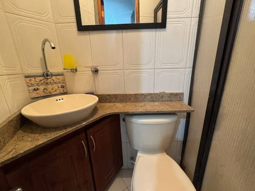 Apartamento de 3 alcobas en arriendo en Restrepo Naranjo, Sabaneta, 110 m² · foto 9 de 14
