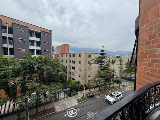 Apartamento de 3 alcobas en arriendo en Restrepo Naranjo, Sabaneta, 110 m² · foto 13 de 14