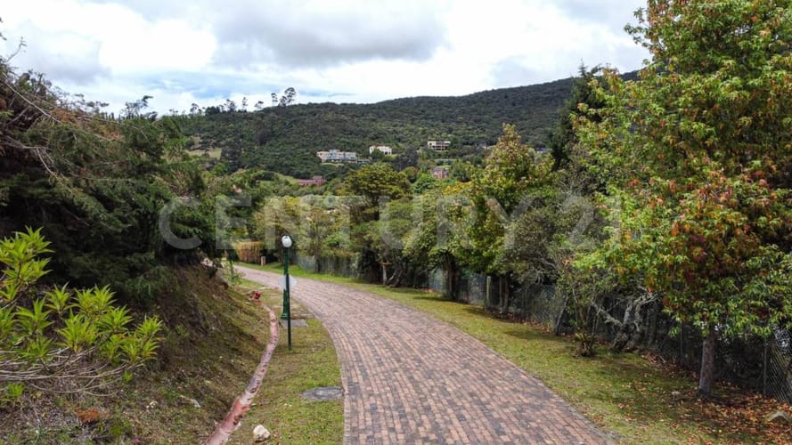 Lote en venta en Sindamanoy, Chía, 11713 m² · foto 2 de 15