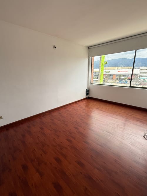 Apartamento de 3 alcobas en arriendo en La Floresta, Bogotá, 78 m² · foto 4 de 20
