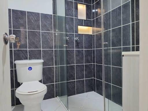 Apartamento de 3 alcobas en arriendo en Los Naranjos, Itagüí, 78 m² · foto 10 de 15